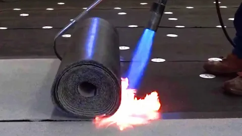 تصویر 3 از قیر گونی استخری مقاوم در برابر نفوذ آب